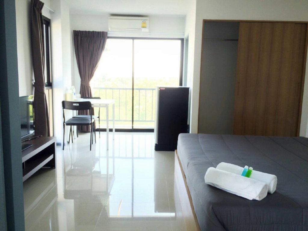 Promsook Apartment Çonburi Oda fotoğraf