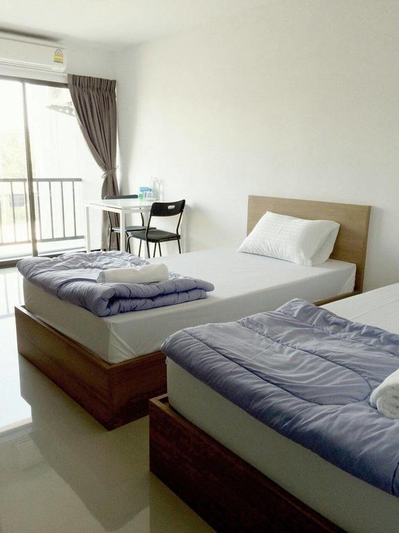 Promsook Apartment Çonburi Oda fotoğraf